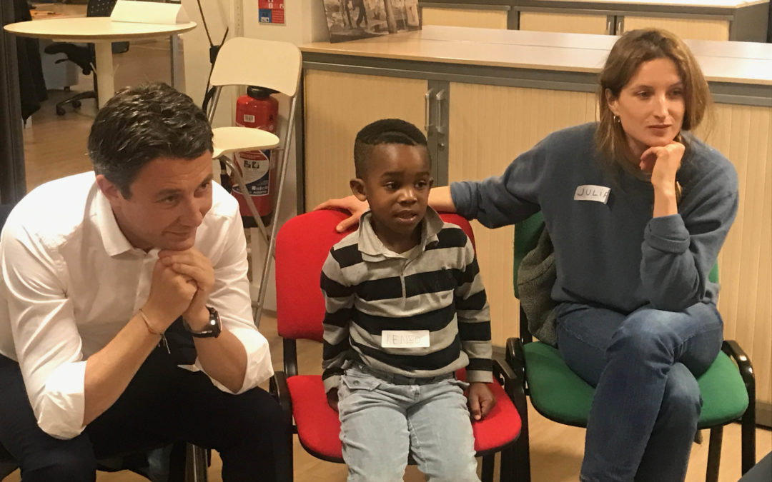 Journée Internationale des Droits de l’Enfant : Benjamin Griveaux et Julia Piaton rencontrent des enfants fragilisés